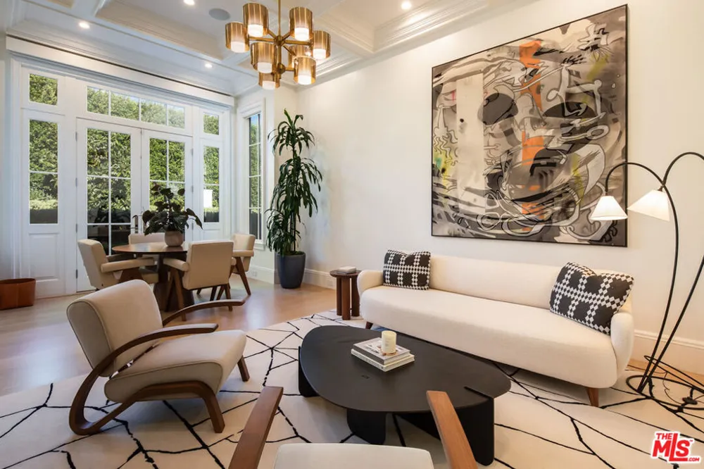 1580 Sorrento Drive Pacific Palisades, CA 90272