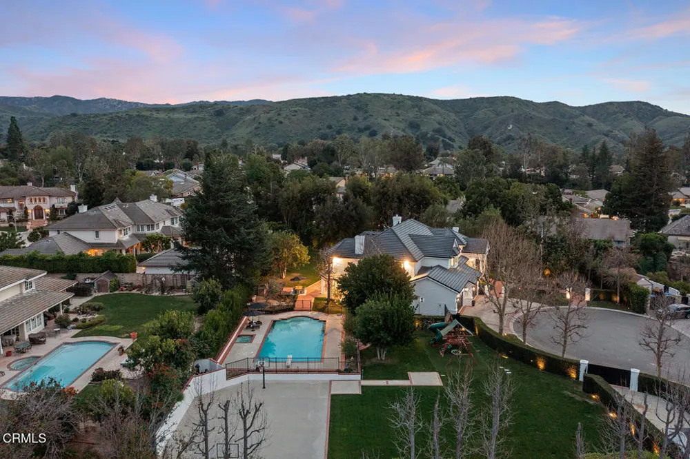 550 Unique Lane Simi Valley, CA 93065