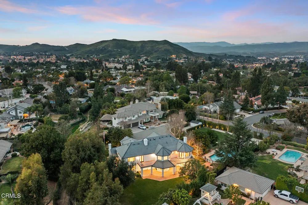 550 Unique Lane Simi Valley, CA 93065
