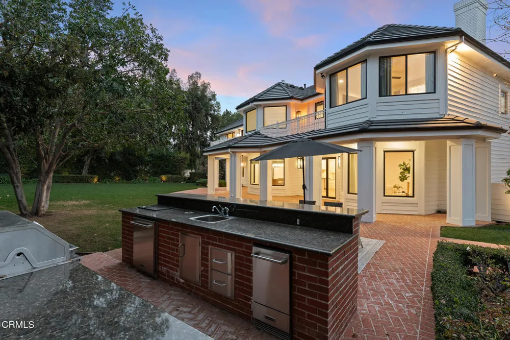 550 Unique Lane Simi Valley, CA 93065