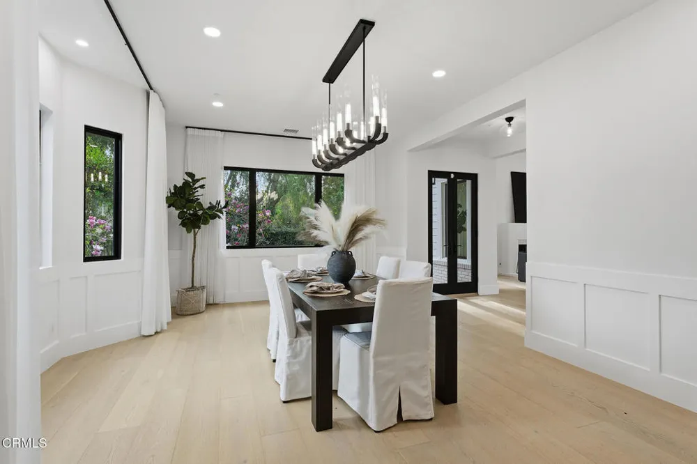 550 Unique Lane Simi Valley, CA 93065