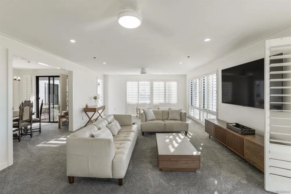 8263 Camino del Oro #171 La Jolla, CA 92037