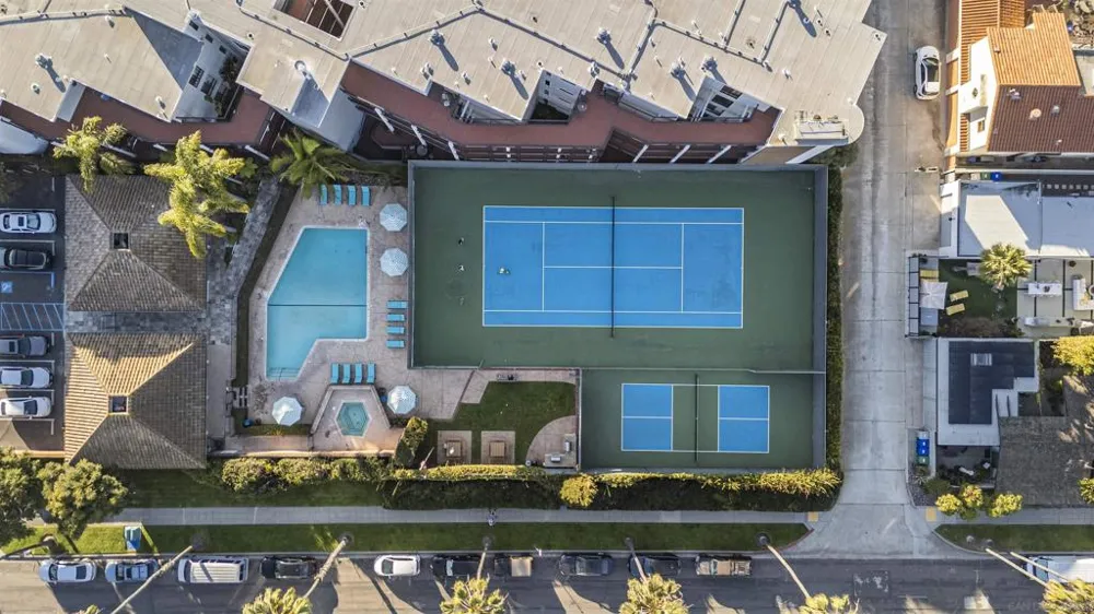 8263 Camino del Oro #171 La Jolla, CA 92037