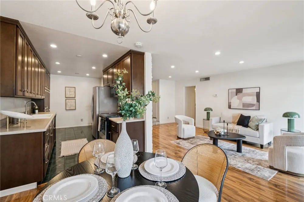 125 S Sierra Madre #215 Pasadena, CA 91107