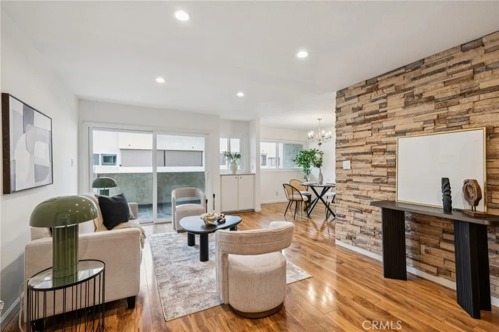 125 S Sierra Madre #215 Pasadena, CA 91107