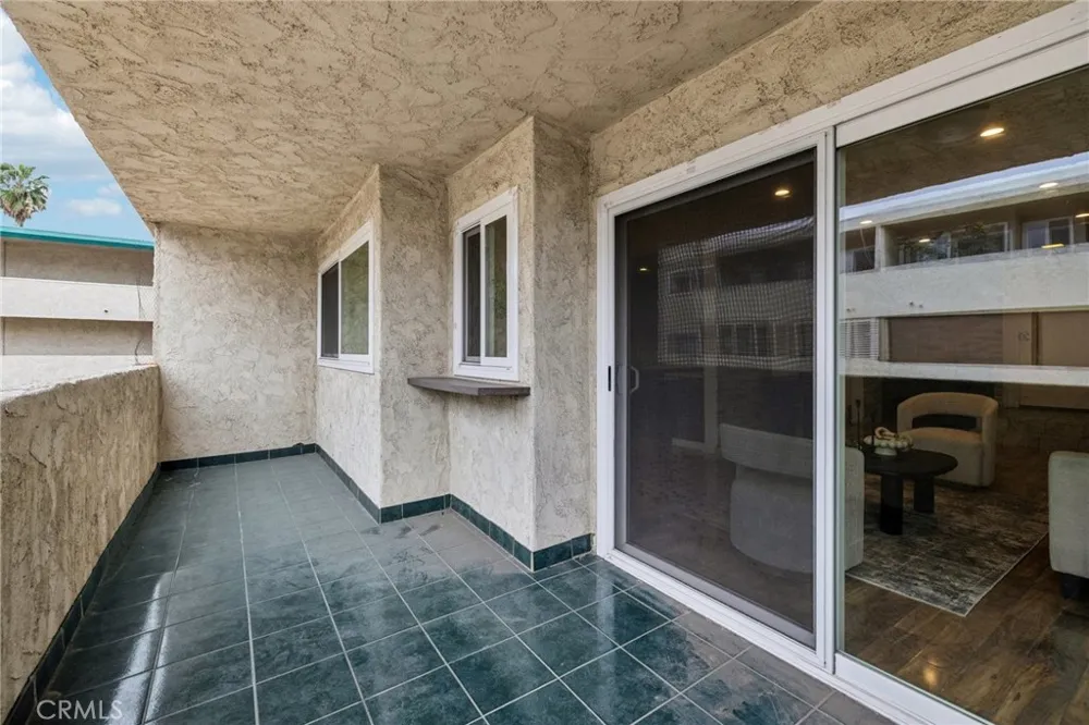 125 S Sierra Madre #215 Pasadena, CA 91107