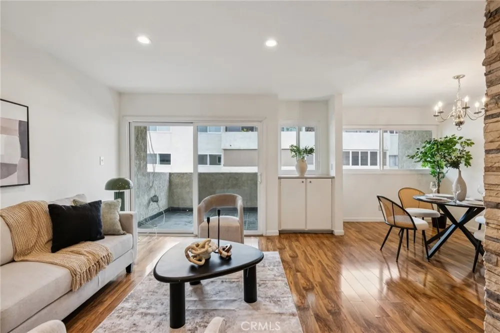 125 S Sierra Madre #215 Pasadena, CA 91107