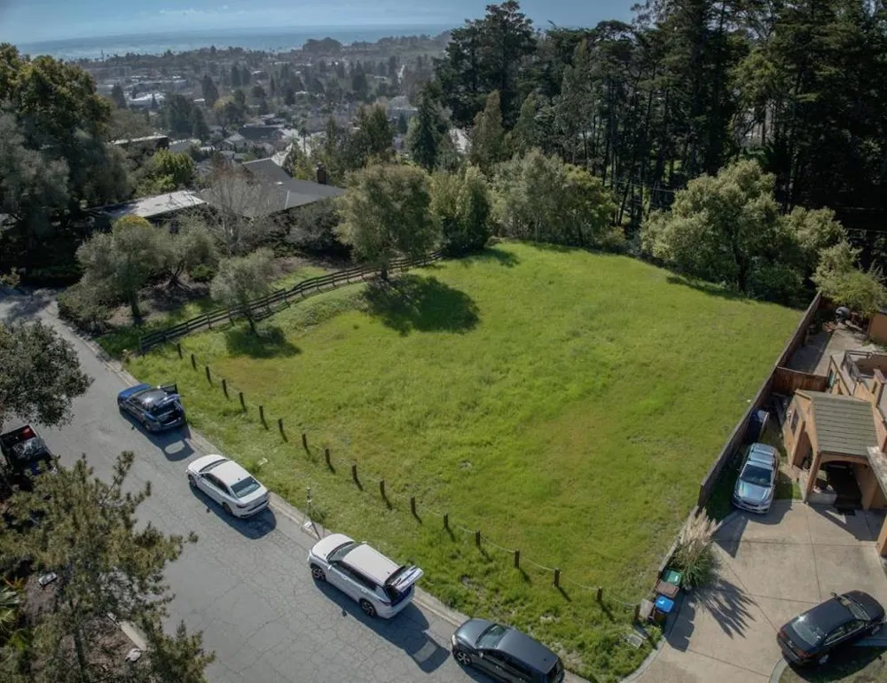 108 Hillcrest Terrace Santa Cruz, CA 95060