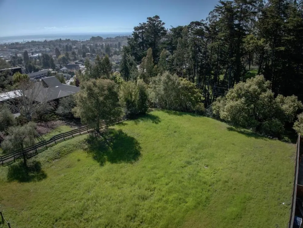 108 Hillcrest Terrace Santa Cruz, CA 95060