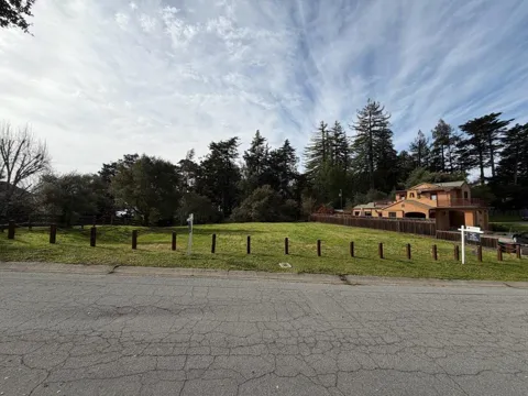 108 Hillcrest Terrace