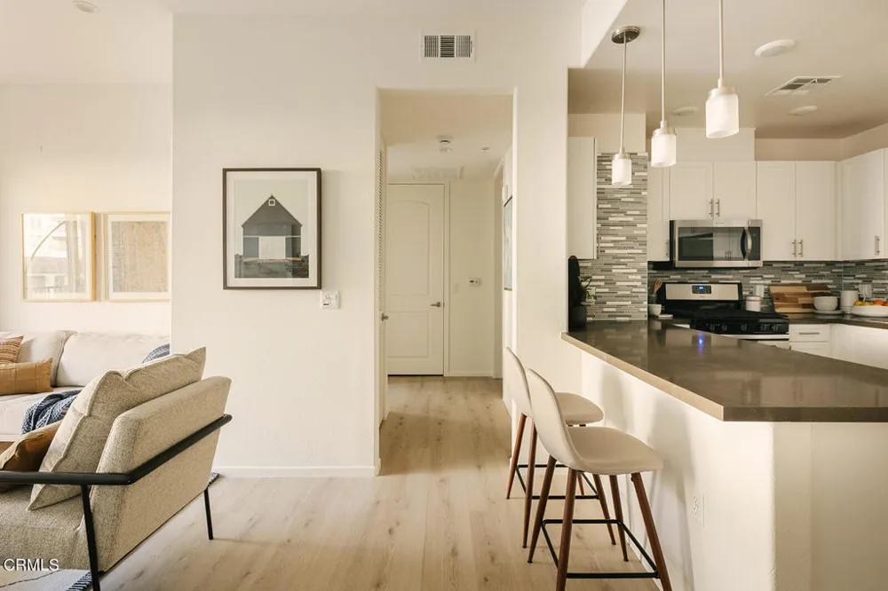 124 W Colorado Street #307 Glendale, CA 91204