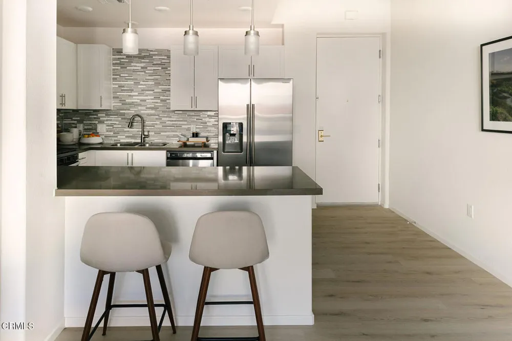 124 W Colorado Street #307 Glendale, CA 91204
