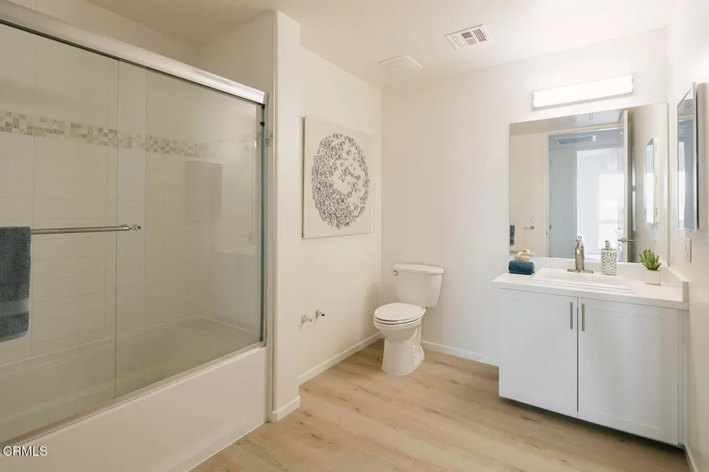 124 W Colorado Street #307 Glendale, CA 91204