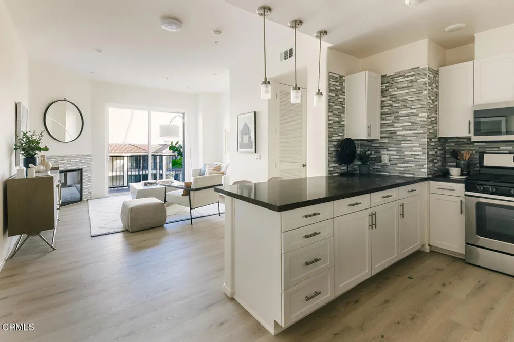 124 W Colorado Street #307 Glendale, CA 91204