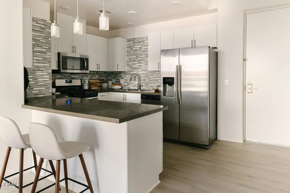 124 W Colorado Street #307 Glendale, CA 91204