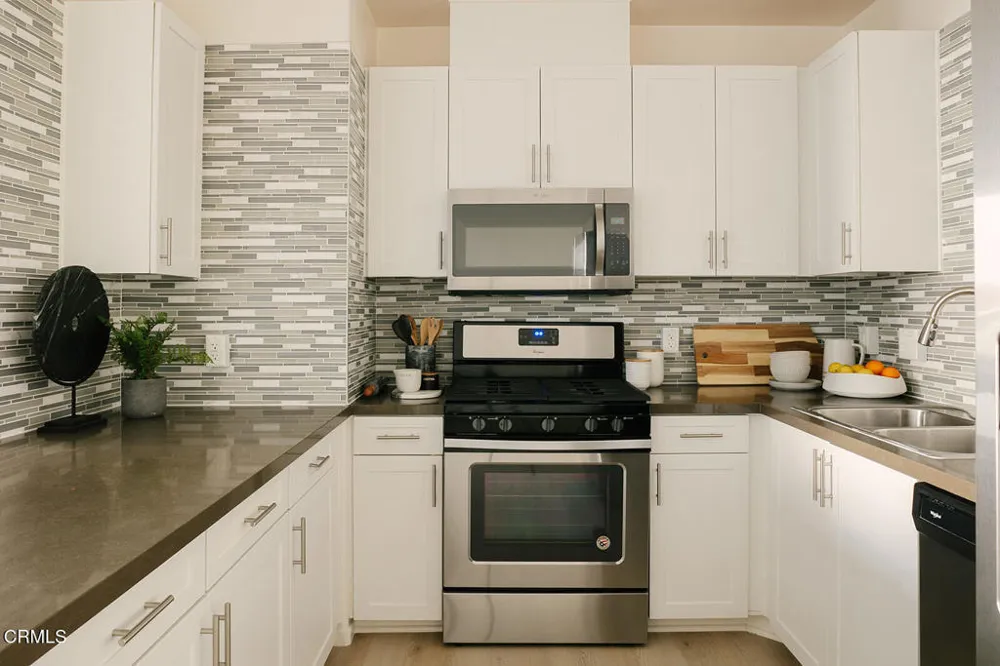 124 W Colorado Street #307 Glendale, CA 91204