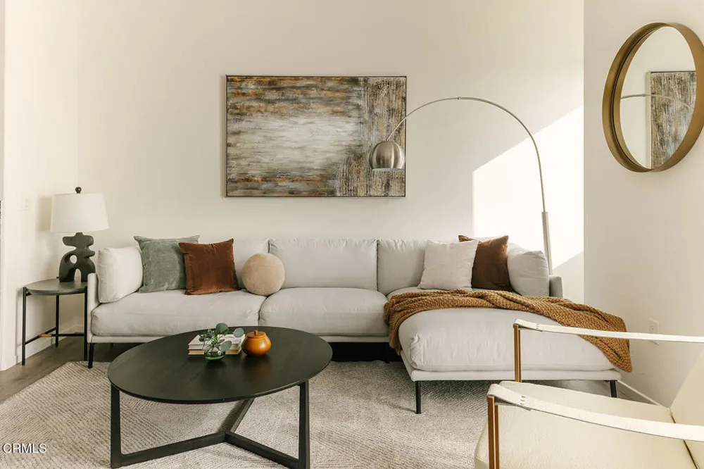 124 W Colorado Street #302 Glendale, CA 91204