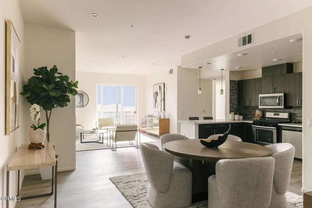 124 W Colorado Street #302 Glendale, CA 91204