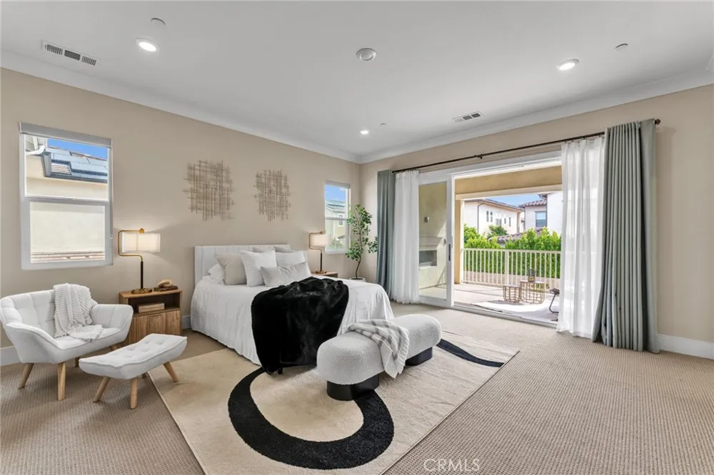 114 Crossover Irvine, CA 92618