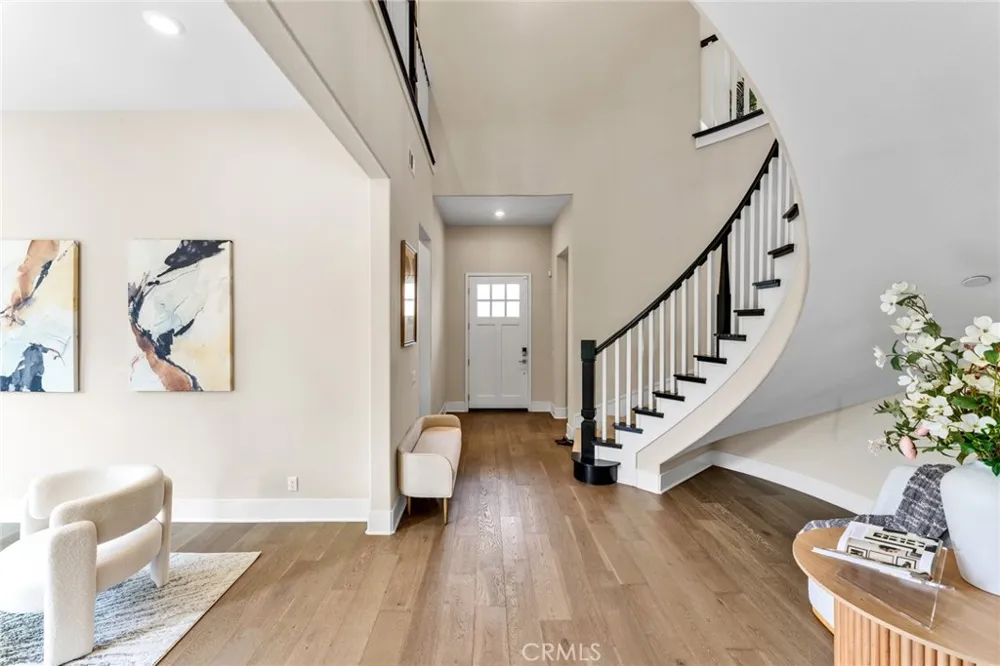 114 Crossover Irvine, CA 92618