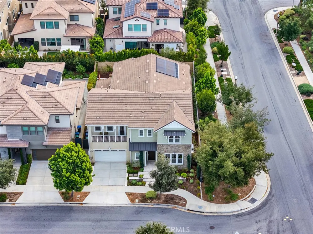 114 Crossover Irvine, CA 92618