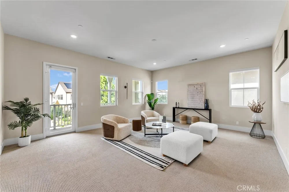 114 Crossover Irvine, CA 92618