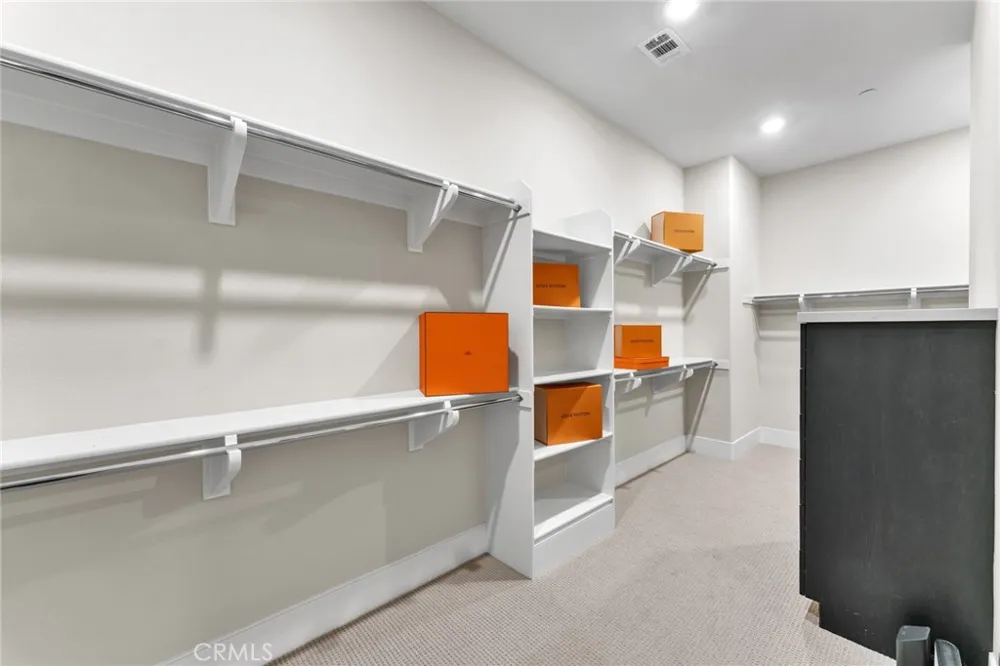114 Crossover Irvine, CA 92618