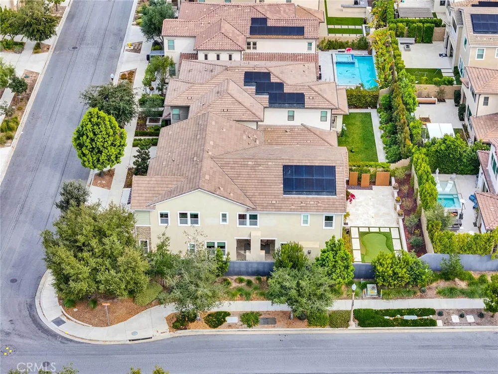 114 Crossover Irvine, CA 92618