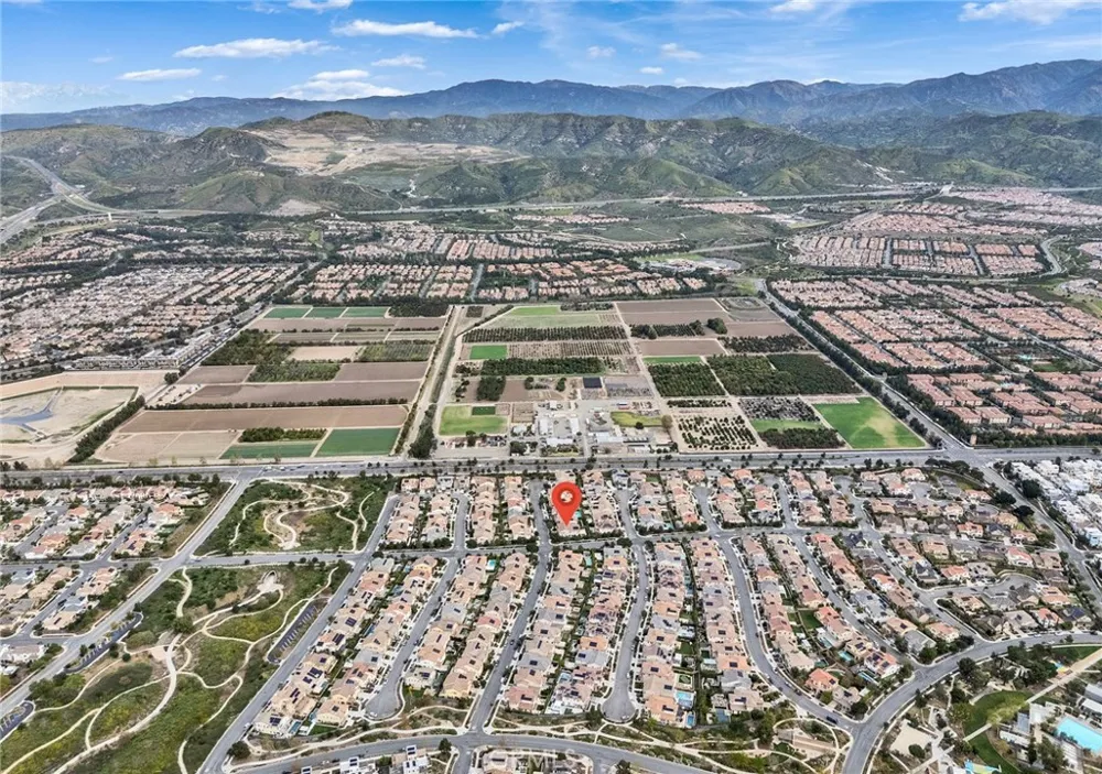 114 Crossover Irvine, CA 92618