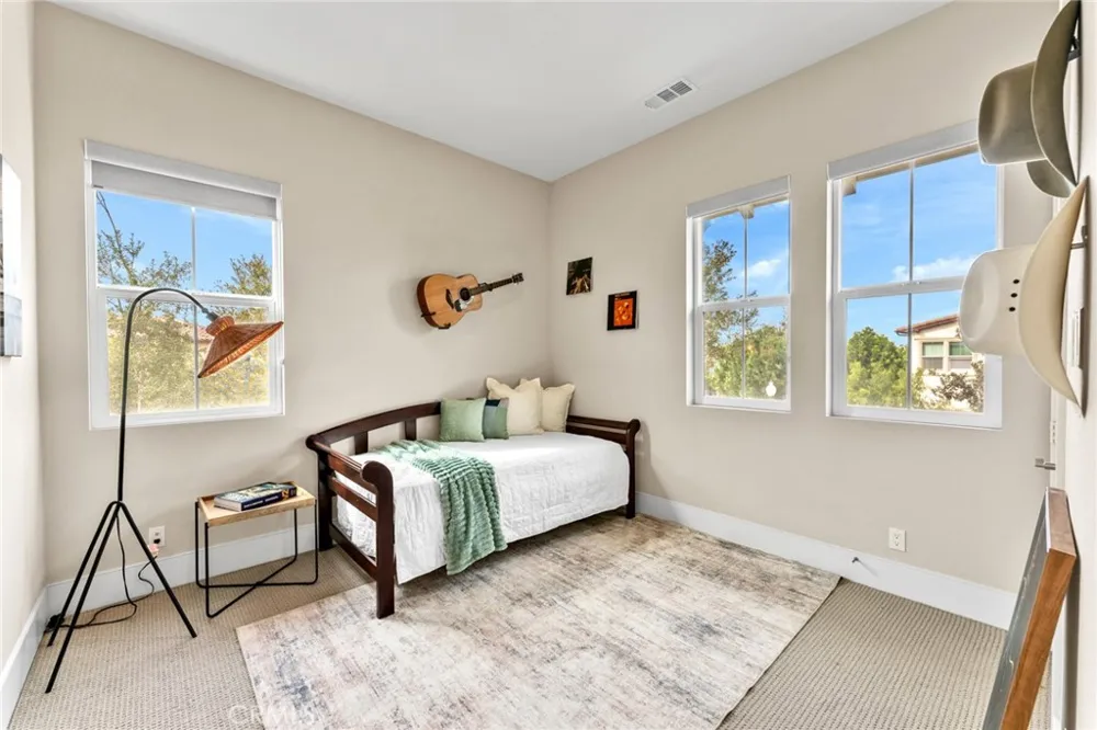 114 Crossover Irvine, CA 92618