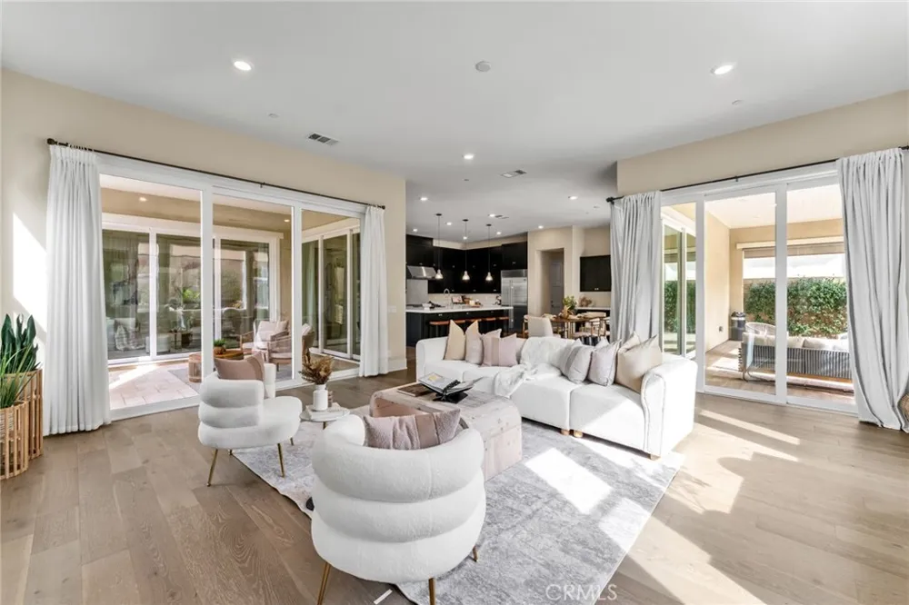 114 Crossover Irvine, CA 92618