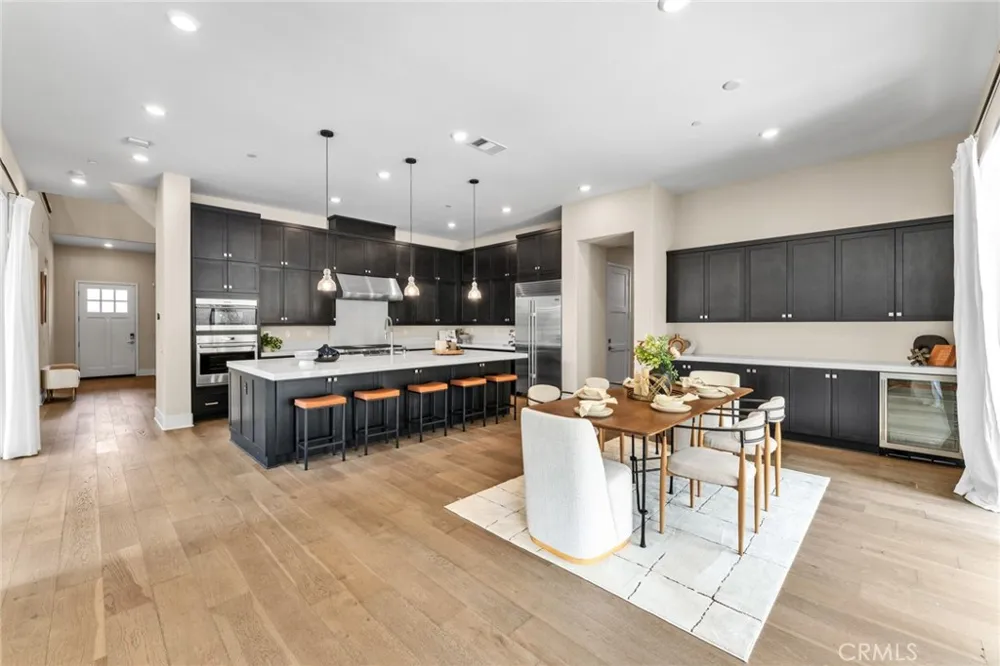 114 Crossover Irvine, CA 92618
