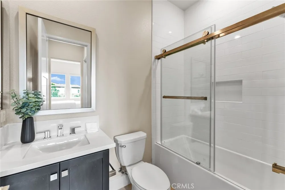 114 Crossover Irvine, CA 92618