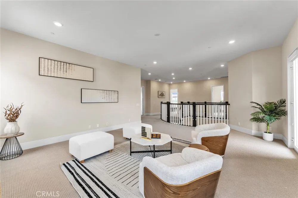 114 Crossover Irvine, CA 92618