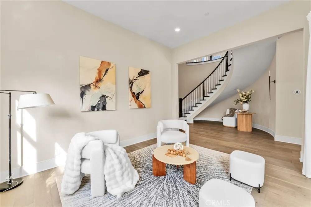 114 Crossover Irvine, CA 92618