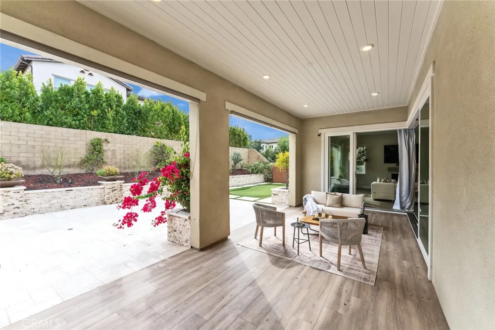 114 Crossover Irvine, CA 92618