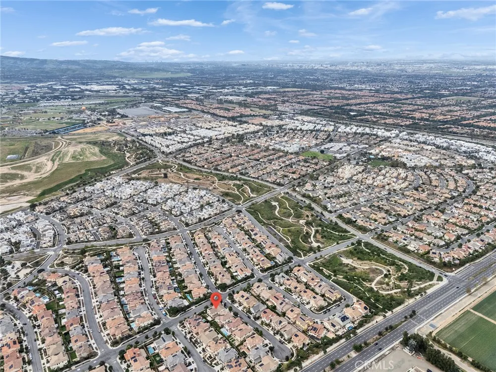 114 Crossover Irvine, CA 92618