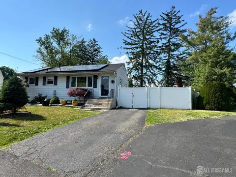 4 Rocky Brook Court