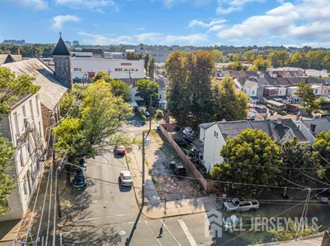 101-103 Sherman Avenue