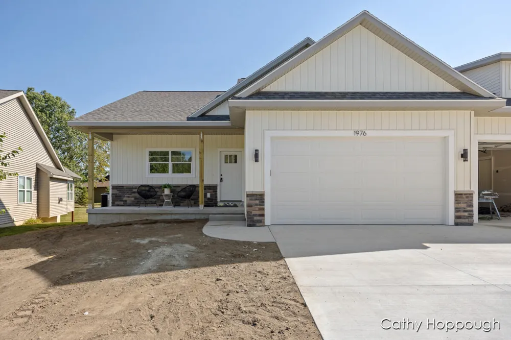 1976 Aspen Vly Lane Ionia City, MI 48846