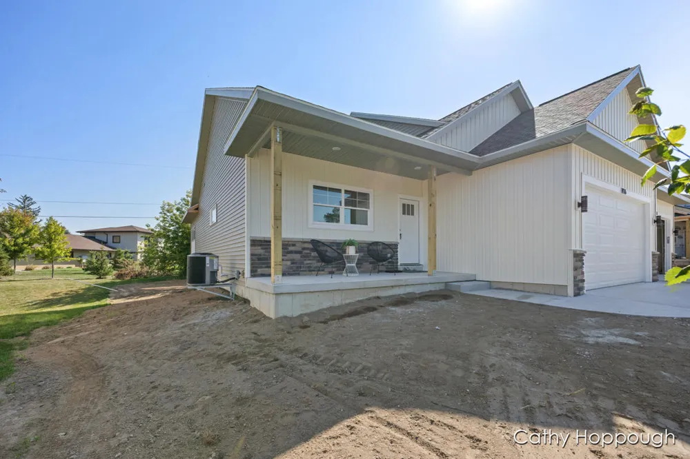 1976 Aspen Vly Lane Ionia City, MI 48846