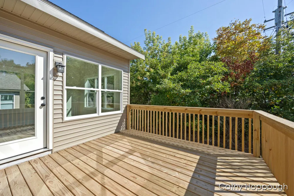1976 Aspen Vly Lane Ionia City, MI 48846