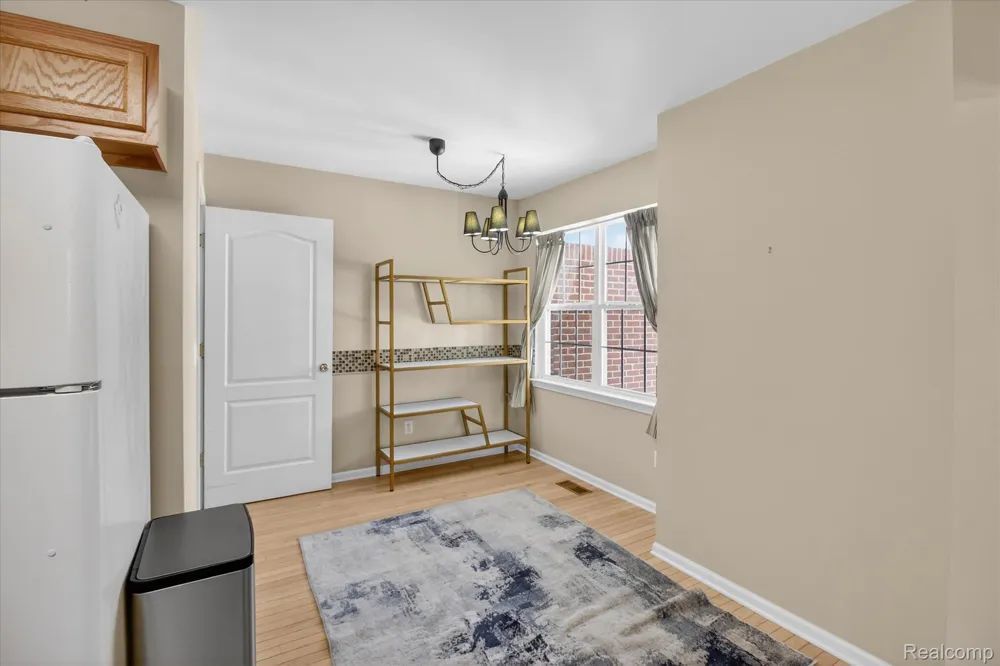 606 Shady Maple Drive Wixom City, MI 48393