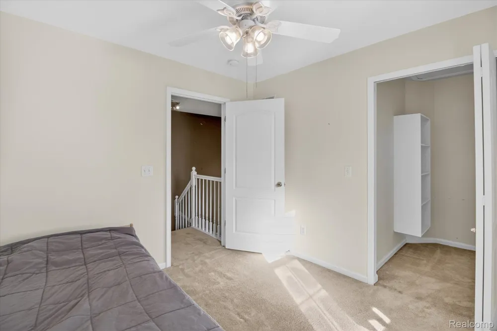 606 Shady Maple Drive Wixom City, MI 48393