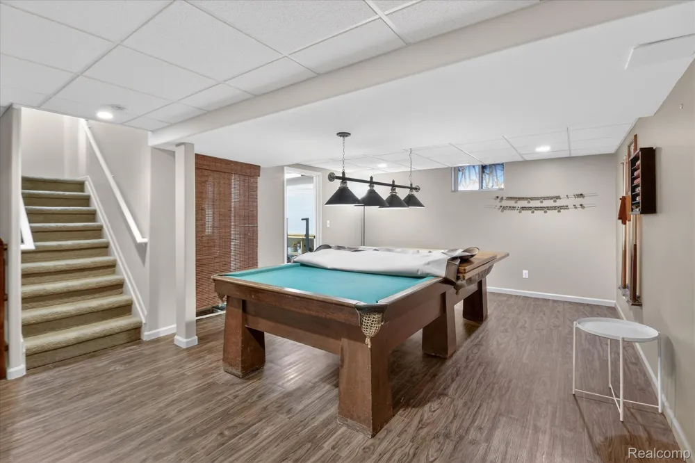 606 Shady Maple Drive Wixom City, MI 48393