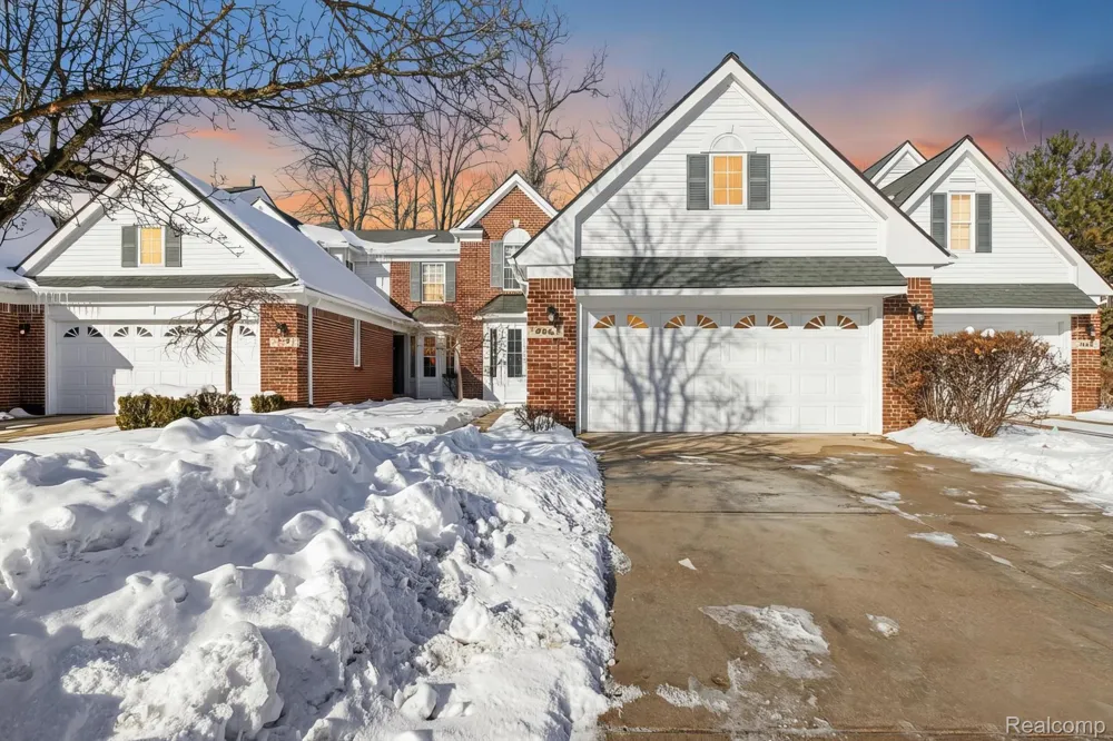 606 Shady Maple Drive Wixom City, MI 48393