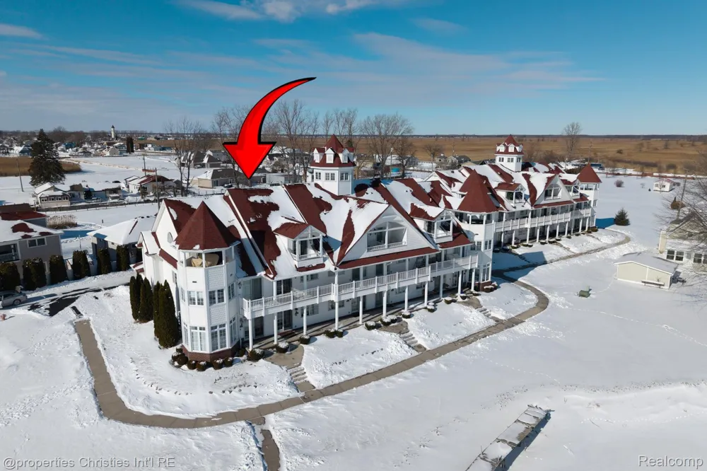 9996 Tashmoo Lane #2 Clay Township, MI 48001