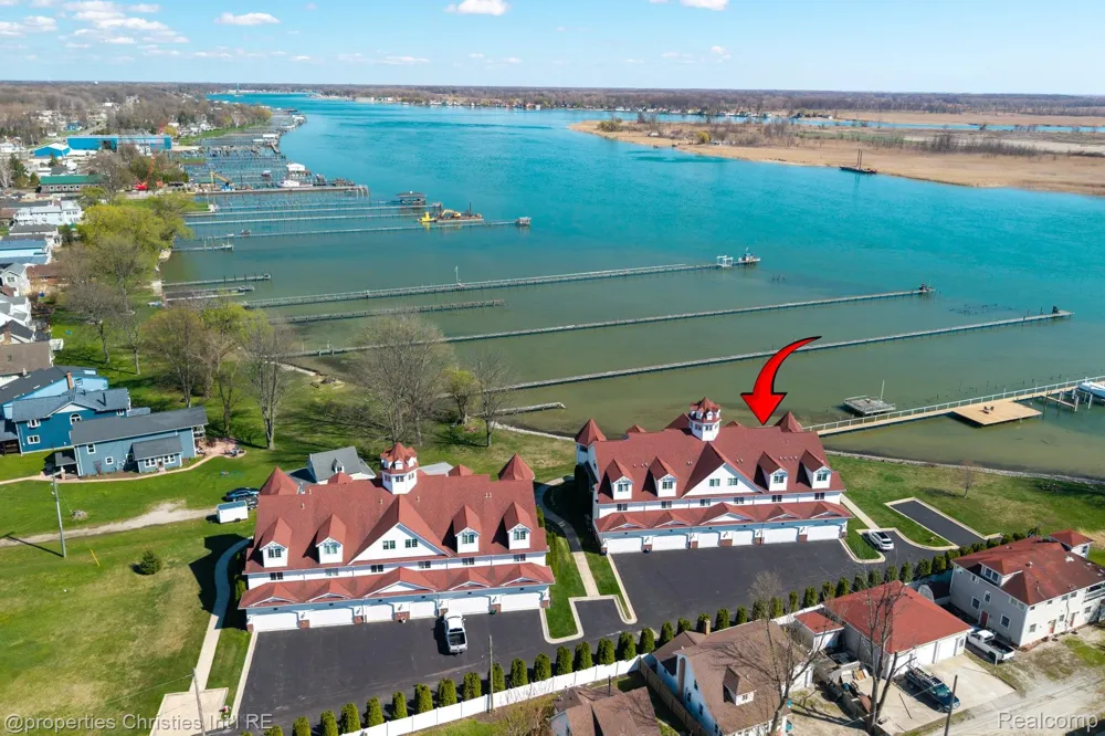 9996 Tashmoo Lane #2 Clay Township, MI 48001