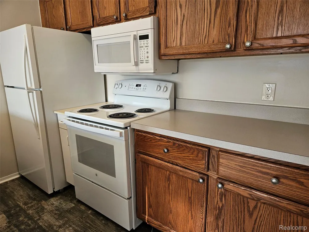 8709 CANDLEWOOD TRAIL #12