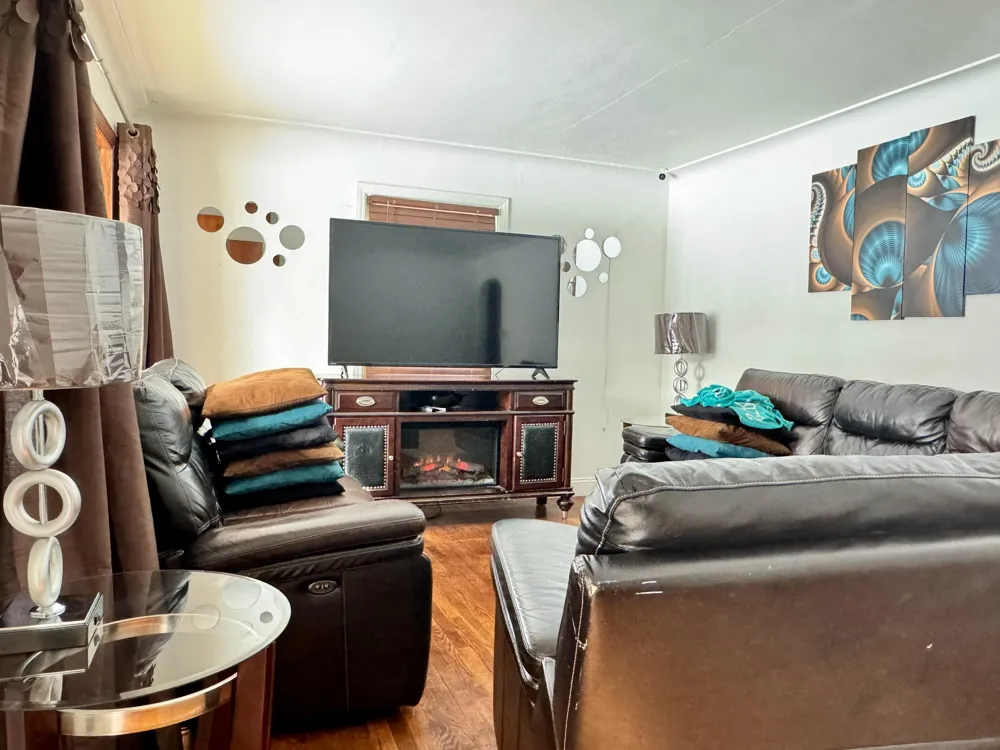 1223 Parchmount Avenue Parchment City, MI 49004